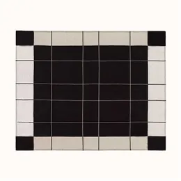 Wolldecke, Sofadecke, Plaid, Designerdecken, Buchstaben, Farbblock, Retro, verschiedene Stile, große, klassische, flauschige Kaschmirdecke, elegante Accessoires für kaltes Wetter, S03