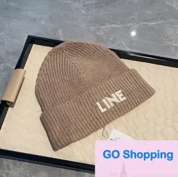Quality Letter Flanging Couple Knitted Hat Warm Knitted Thick Style Black and White Korean Autumn and Winter