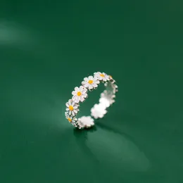 Vintage Daisy Flower Rings For Women Korean Style Adjustable Opening Finger Ring Bride Wedding Engagement Statement Jewelry Gif Wholesale YMR004