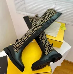 靴下スタイルのフラット背の高いブーツブラックレザーオーバーニー - 女性用高級ブーツ高級デザイナーシューズファクトリー