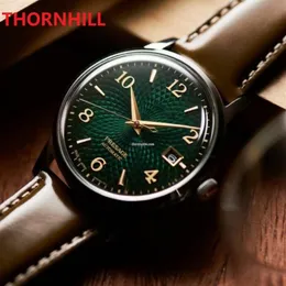 Men Earth Dial Designer 시계 40mm 고품질 가죽 스트랩 사파이어 팔찌 방수 손목 Watch261v