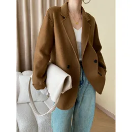 Abrigo de lana de doble cara marrón y negro con cuello de traje clásico de otoño e invierno de mezcla de lana para mujer 230831
