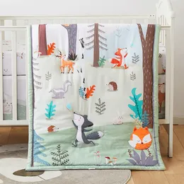 Kołdry Crib Baby Quilts Soft Quilt COT BOMORTER Woodland Animal Nursery Poliester Polesding Rzut Ket 84x107cm 230831