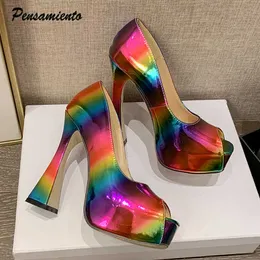 Klädskor 14cm ultrahöga klackar glitter patent läder regnbåge kvinnor pumpar sexig kik tå färgglada plattform kil kvinnliga fest klubbskor230227