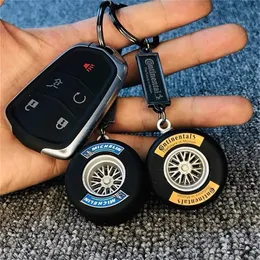 2022 novo cubo de cubo destacável Chave de pneus de luxo unissex Carchain Ring Mini F1 Racing Wheel Pneus Keychain Balgage Charm227i