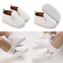 Primeiros Walkers Brand Born Baby Boy Shoes Soft Sole Berço Infantil Boots Anti-Slip Soiler sólido por 1 ano de 0 a 18 meses
