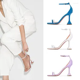 Sandalet Yaz 2023 Roma Kadın Bir Kelime Toka HiHg Topuk Lady Ayakkabı Kare Ayak Bileği Strap Pary Ayakkabıları 35-42