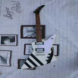 Chitarra elettrica bianca eterotipica a strisce nere, raro pacchetto di chitarra, il nostro negozio può personalizzare varie chitarre elettriche