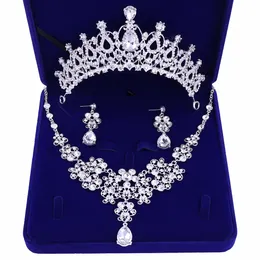 Bröllopstillbehör Floral smycken diamant bröllop kostym halsband örhänge 1set kristall strass legering brud smycken