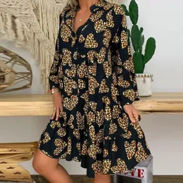 Lässige Kleider Damen Damen Plus Size Loose Print Langarm V-Kragen Knopf Minikleid Super bequem Hohe Qualität Modisch Auf Lager