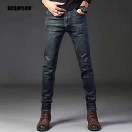 Jeans da uomo Jeans casual elasticizzati da uomo Business Classico stile coreano Pantaloni elasticizzati in denim maschili Pantaloni jeans dritti autunno primavera 230301