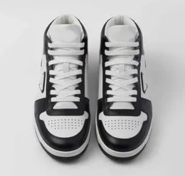 2024 أحدث طراز شعبي شعبي غير رسمي في وسط المدينة أحذية الرجال العليا Nappa Leather White Black Black Sneaker Top Brand Wholesale Man Skatoboard Walking with Box