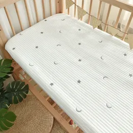 Sängkläder set Crib Sheet Quilting Size Madrass Cover 100 Cotton Cot Infant Bassinet Bed Linen Bear Star CRIB Sängkläder Set 120x65cm 230301