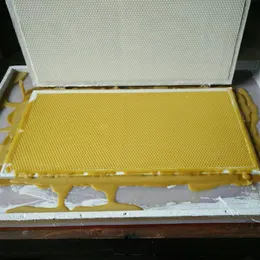 2021 New Model Easy Operation Beeswax Foundation Machine Notebook Beeswax Foundation Machine Portable Foundation Machine Beekeep203C