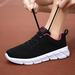 Scarpe da corsa traspiranti primaverili da donna di design nero viola nero rosa rossa sneakers sportive da donna all'aperto Color41