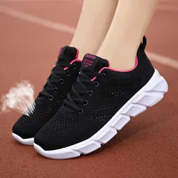 Designer femmes printemps respirant chaussures de course noir violet noir rose rouge femmes baskets de sport en plein air Color43