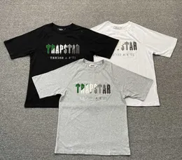 تصميم حركة الربيع الصيفي Trapstar T-Shirt الرجال نساء أبيض أبيض منشفة تطريز قصير الأكمام تي شيرت مجموعة متعددة الاستخدامات القطن 23.