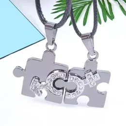 Collane con ciondolo Collana 2 pezzi Coppia in acciaio al titanio Donna Uomo Ti amo Mezzo cuore Puzzle Girocollo in cristallo Accessori per l'anniversario di moda