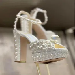 2022S Designer Sapatos de noiva Sacaria Sandals Enfeias Pearl