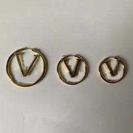 3 misure titanio acciaio donne designer stud v lettera ottone moda gioielli coppia orecchini senza scatola