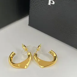 Brincos estilosos de marca elegante letra de designer clássica P Dangle Drop Hoop Eardrop Aretes