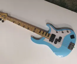 4 سلاسل Sky Blue Electric Bass Guitar with white pickguard maple fingerboard يمكن تخصيصها