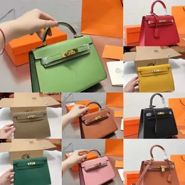 Compras Totes de bolsas de grife de designer Bola cesta de vegetais picotin trava fêmea de couro feminino Primeira camada de chalé de grande capacidade