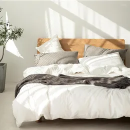 寝具セット日本語スタイルシンプルな白い綿セット格子縞のストライプ羽毛布団カバーベッドリネン枕ケース4PCSにベッドカバー