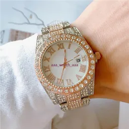 2021 Billiga herrsporthandslokaler Klocka kvartsrörelse Male Time Clock Watch Mens Watches Diamond Watches Full Ice Out Watch Rolx214e