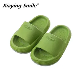 Slipper Kids Slippers Solid Summer Designer Color Beach Sapatos de praia crianças meninos meninas bebê PVC macio Ourdoor Flipers confortáveis ​​Preço barato T230302