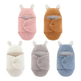 Dekens Swaddling Baby Sleeping Bag Lamb Plush jongens meisjes schattige verdikte swaddle herfst winter geboren quilt