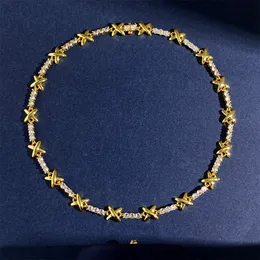 Colares pendentes de alta qualidade x forma aaa zricon 18k color dourado colorido colar cruzado bijoux colar de corrente curta para mulheres dj1938 230303