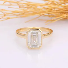 Küme Yüzük CXSJEREY KATI 14K 585 Sarı Emerald Cut 3ct 7 9mm Moissanit Nişan Yüzüğü Kadınlar için Çerçeve Ayar Solitaire Düğün Bandı