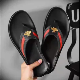 Nieuwe Zomer Mannen Slippers Mode Comfortabele Geen Slip Strand Sandalen Casual Schoenen Hoogwaardige Indoor Outdoor 1A42