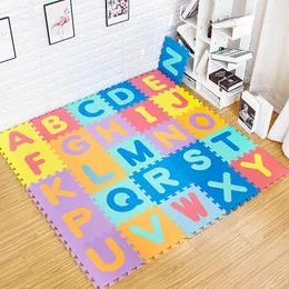 Play Mats QWZ 26 PCSセット30*30cm漫画英語アルファベットパターンベイビークローリングマットパズルおもちゃの子供エヴァフォームヨガレターマット学習おもちゃ230303