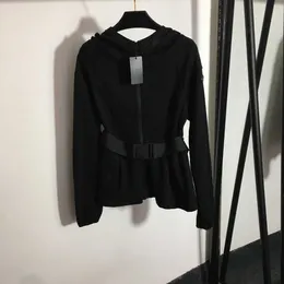 23SS Marka Tasarımcı Trençkotu Kadın Güvenlik Toka Kemeri Moda Uzun Kollu Hoodie Zipper Ceket Kısa Rüzgar Çıldırıcı Ceket Kadın Giysileri