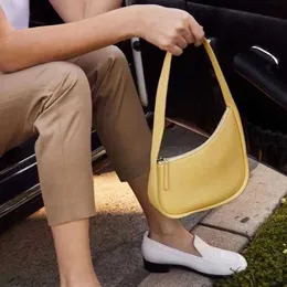 23S Luxurys Toates Tasarımcılar Çantalar Yüksek Uç Deri Omuz Çantası Kadınlar Koltuklu Düzensiz Moda Taşınabilir Hilal Basit El Çapraz Vücut Çantası Kendo Cüzdanla Aynı