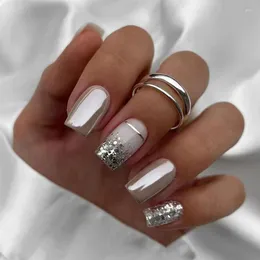 False unhas 24pcs vestíveis de moda falsa de moda quadrada aprimoramento de unhas prateado glitter nobre capa completa dicas de acrílico com cola de prensa