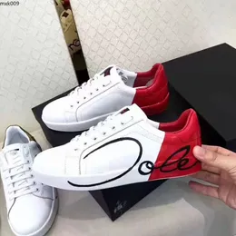 Nuevo Runaway Zapatos casuales Top Diseñador de zapatillas de deporte Patrón a cuadros Plataforma Zapatos de skate deportivos de cuero de gamuza clásicos Zapatillas de deporte para hombre y mujer 34-45 mkjkkkqq mxk900001