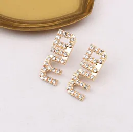 Semplice oro 18 carati placcato designer di marca di lusso ciondola lettere Stud 925 argento geometrico donne strass di cristallo orecchino lungo 2 colori