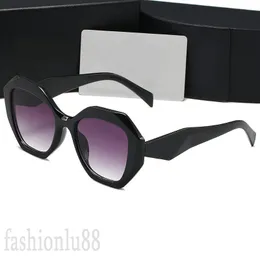Zwarte zonnebril luxe designer bril roze cool meisjes strand uv bescherming occhiali da zool reizen mode accessoires heren designer zonnebrillen PJ021C23