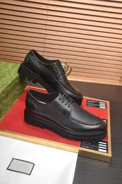 2023 Men Sapatos de vestido de grife de gabinete de moda de moda de alta qualidade Couro genuíno Men Brand Business Formal Shoes Tamanho 38-45
