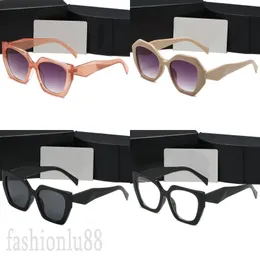 Retro Women Designer Sunglasses Sport Style Glasses de luxo escalando Lunette de Soleil Delicado Dia dos Namorados Presente Sólido Sol Grandizes óculos PJ021C23
