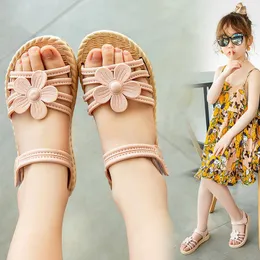 Scarpe da ginnastica Sandali per ragazze 2023 Princess Flat Summer Children Sandali alla moda Fondo morbido Kids Little Girl Baby Wild Style