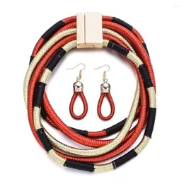 Brincos de colar Definir estilo feminino de estilo africano Boho Big Cheker Declaração de colarinho curto de colarinho de ouro para mulheres