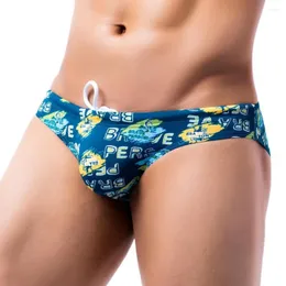 Cuecas corajosas Brinces de biquíni masculinos 2023 moda impressa de nylon roupas íntimas de baixa cintura sexy shorts de tábua de natação