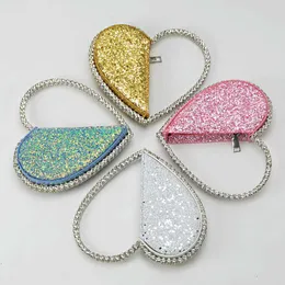Tygväska Nya paljetter med diamant rund hjärtformad handmiddag för kvinnor ins strassväskor 230304