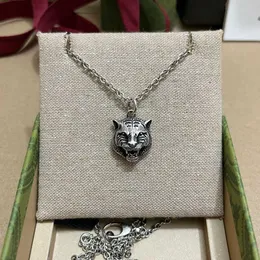 Kolekcja mody 2023 Nowa luksusowa wysokiej jakości biżuteria modowa na naszyjnik z podwójną głową chiński zodiak tygrys