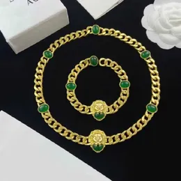 20% di sconto su tutti gli articoli 2023 nuovi gioielli di moda di alta qualità di lusso per pezzo intrecciato testa di leone collana di strass verde uovo catena di collare versatile in ottone