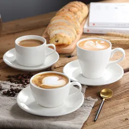 Cups Saucers European Coffee Cup Latte Glass Reusable White Simple Ceramic Eco Friendly Kahve Fincan Takimlari Set Tea